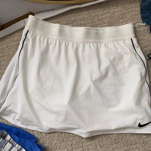 NIKE TENNIS SKIRT!!